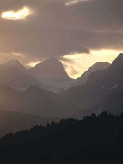 Zonsopkomst, Alpen, Verticaal